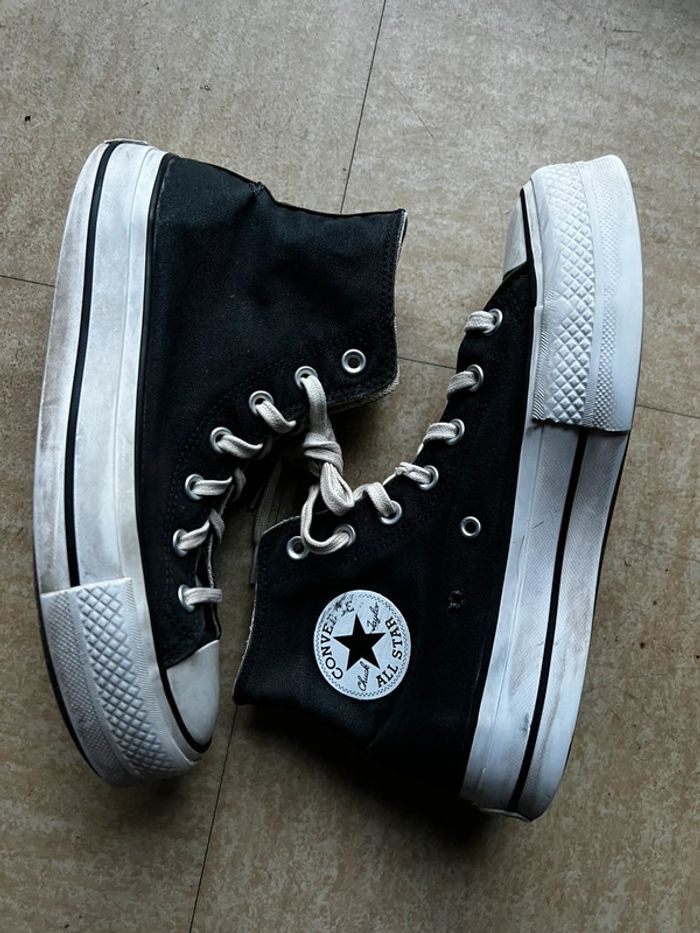 Converse montante 39 bon état - photo numéro 4