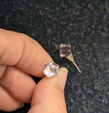 Boucles d'oreilles transparentes roses