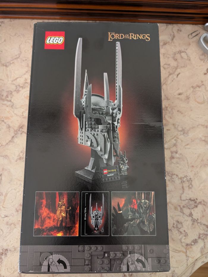 Lego le casque de Sauron 11373 - photo numéro 2