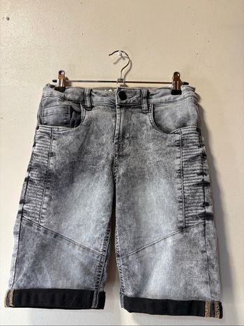 Short garçon taille 152