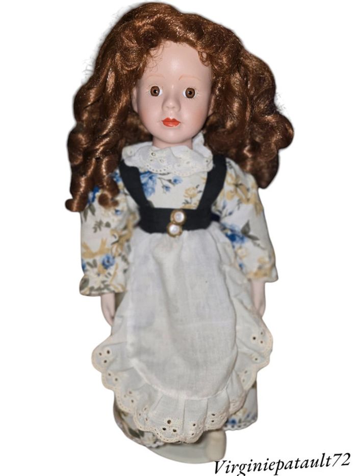 Poupée collection 40 cm