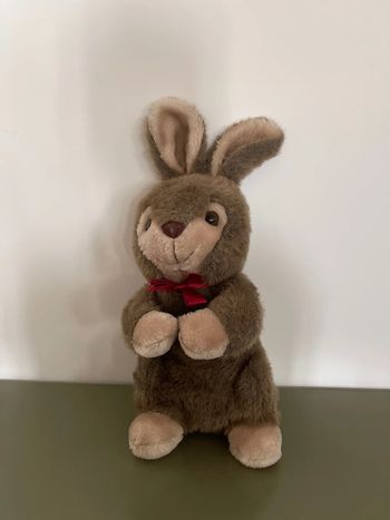 Lapin en peluche
