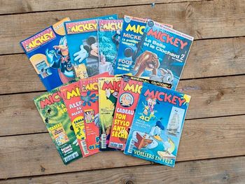 Lot de 11 magazines journal de mickey vintages