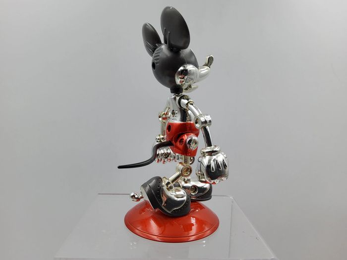 Figure Disney Magical Collection Collect 133 – Future Mickey Color - photo numéro 3