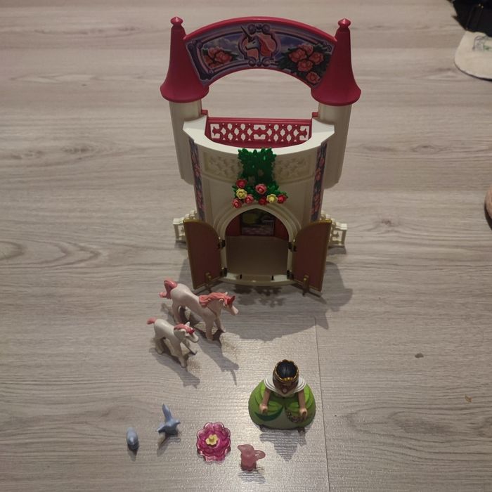 Playmobil 4777 donjon de la licorne transportable complet - photo numéro 2