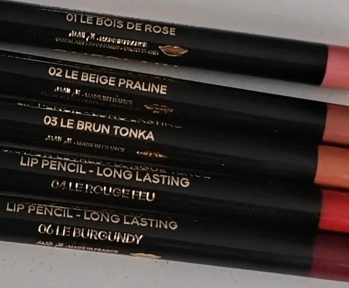 Crayon lèvres contour G Guerlain au choix - photo numéro 2