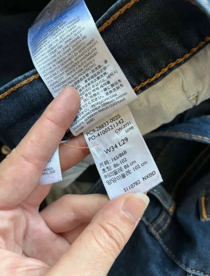Jean Levi’s homme 512 Slim Taper L/44 W34 L29 – Coupe ajustée droite bleu marine état impeccable - photo numéro 9