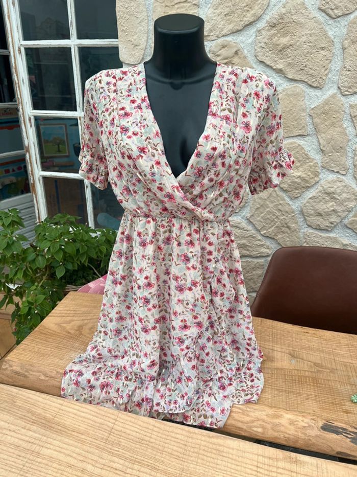 Robe d'été fleurs beige rose rose beige Emma Ella volanté - photo numéro 12