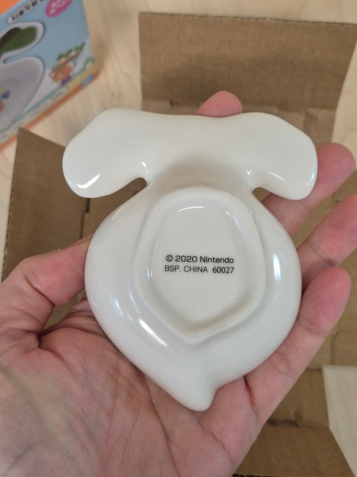 Mini coupelle Animal Crossing Ichibankuji : Katteikinasaru - photo numéro 3