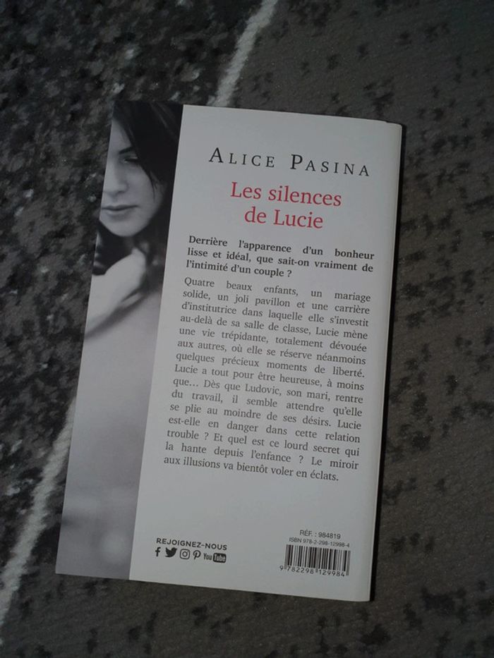 Livre "Les silences de Lucie" - photo numéro 2