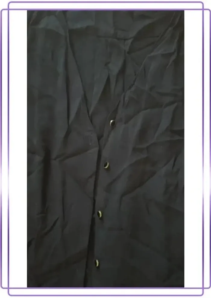 Blouse fine sans manches à boutons - photo numéro 2