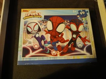 Puzzle Disney Spidey 99pieces 
