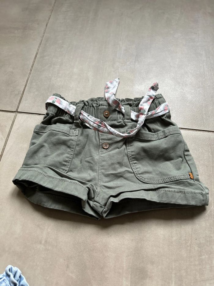 Lot shorts 12 mois - photo numéro 4