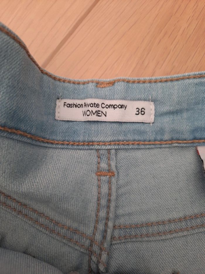Short jeans court - photo numéro 8