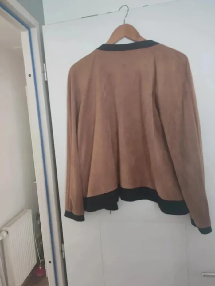 Veste - photo numéro 3
