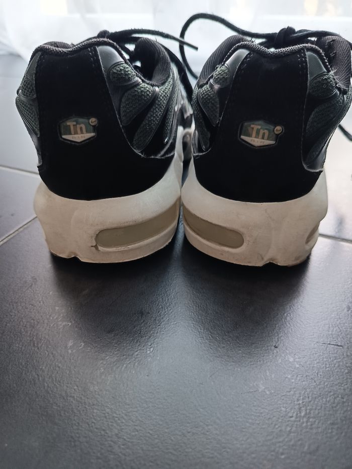 Baskets Nike Air Tuned 39 - photo numéro 5