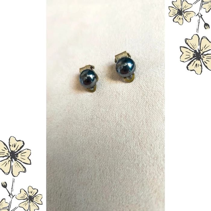 Boucles d’oreilles vintage à clip – Perles noires effet hématite - photo numéro 5