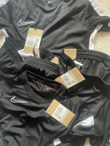 Ensemble 3pieces Nike sri fit 