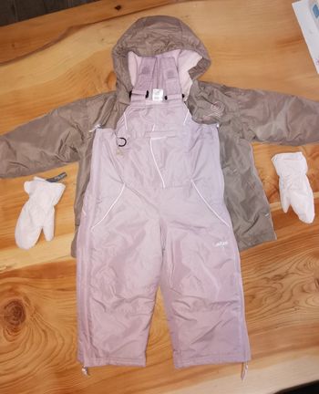 Combinaison et manteau ski 2-3 ans