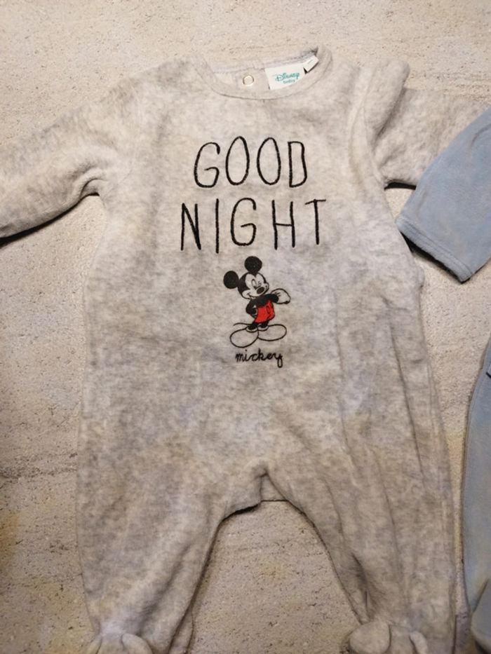 Lot de 2 pyjamas 1 pièce - photo numéro 2