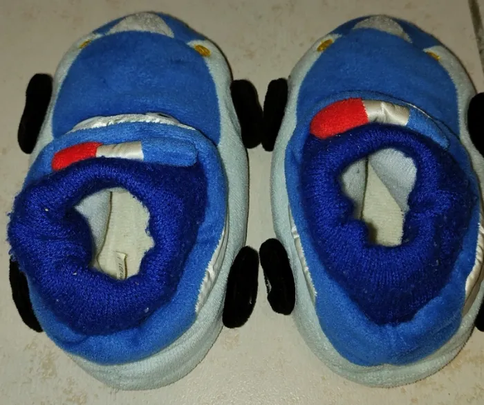 Chaussons police pointure 29 - photo numéro 2