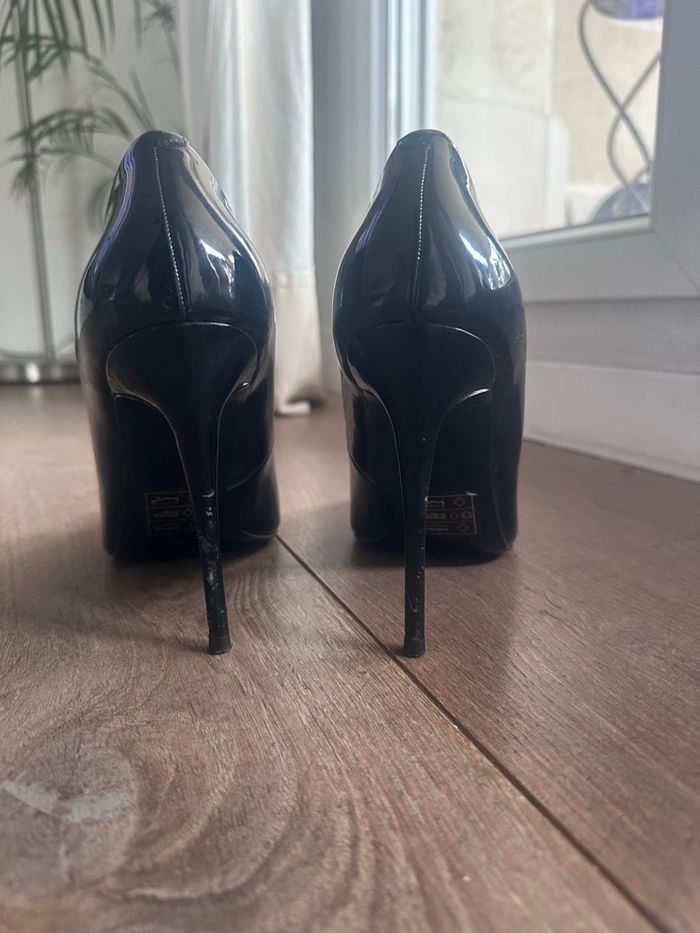 escarpins noirs vernis de la marque Aldo / 40 - photo numéro 7