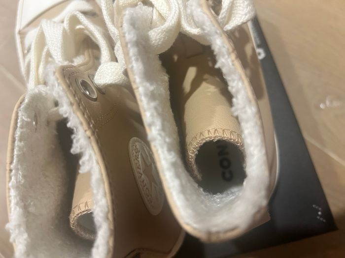 Converse neuves 36.5 - photo numéro 3