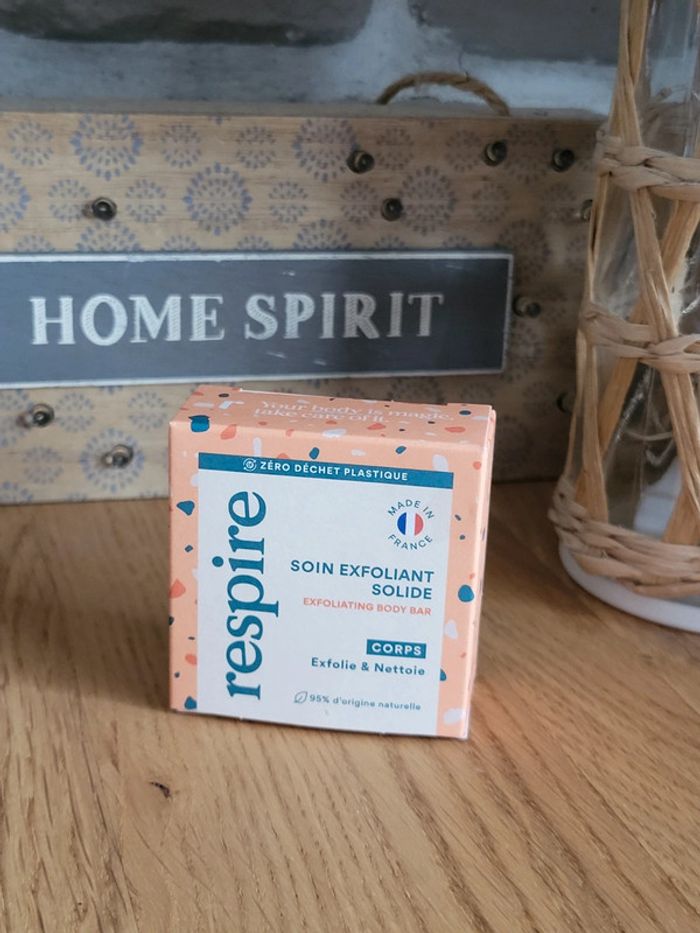 Soin exfoliant solide pour le corps Respire - Neuf