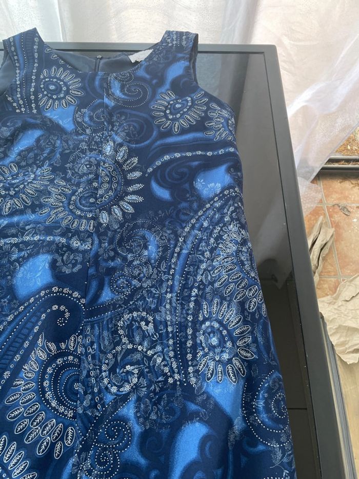 Jolie robe de la marque, tel mail en taille 46 - photo numéro 4