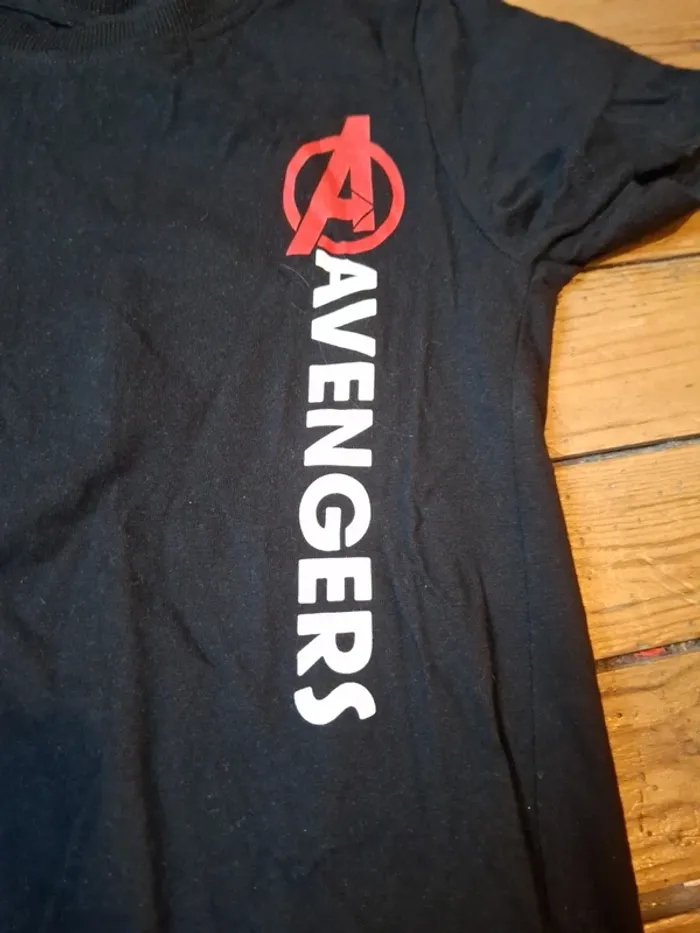 Tshirt avengers taille 8 ans - photo numéro 2