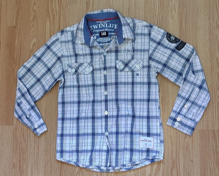 Chemise à carreaux