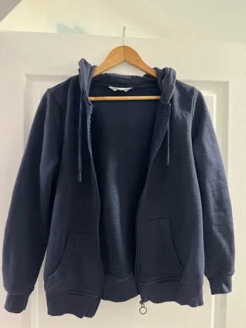 Gilet à capuche