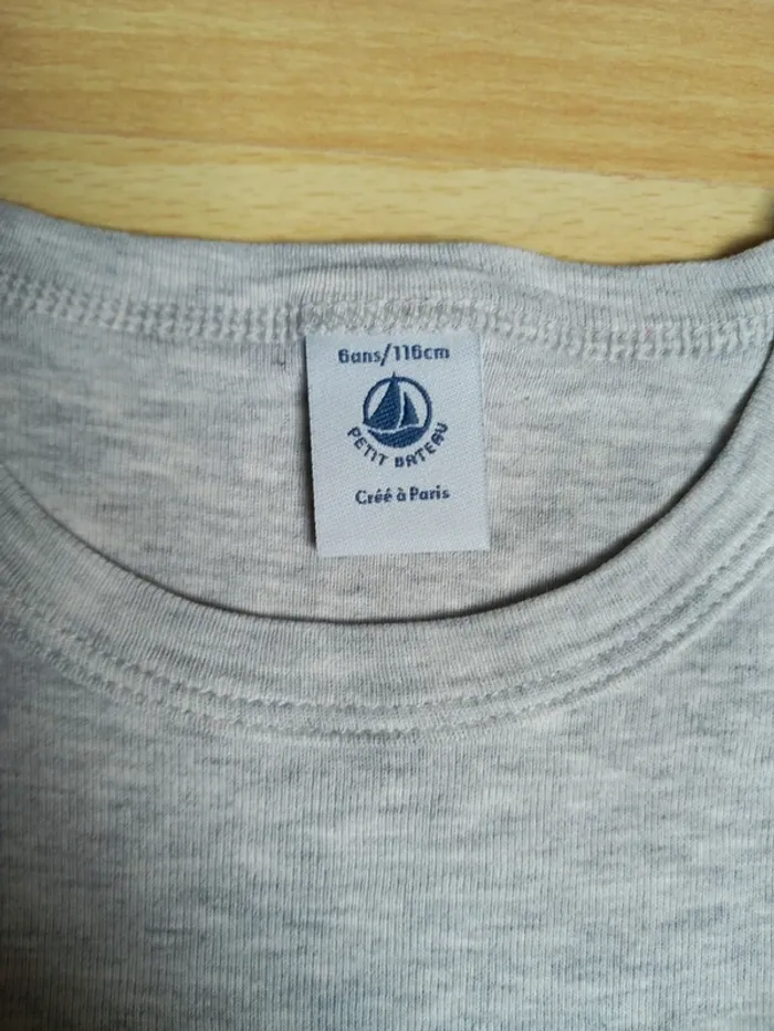 Tee-shirt maillot de corps gris Petit Bateau 6 ans - photo numéro 2