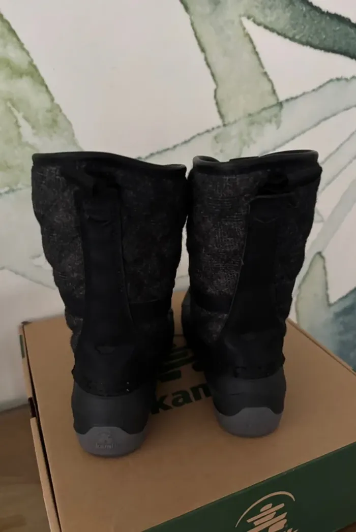 Botte de neige fourrées Kamik noir gris après ski - photo numéro 5