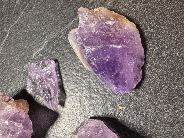 Lot de 5 Améthystes brutes – 200 g - photo numéro 3