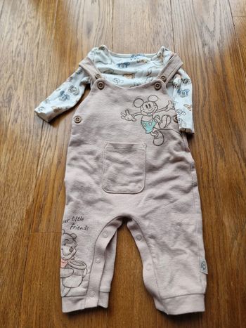 Salopette avec boddie mickey