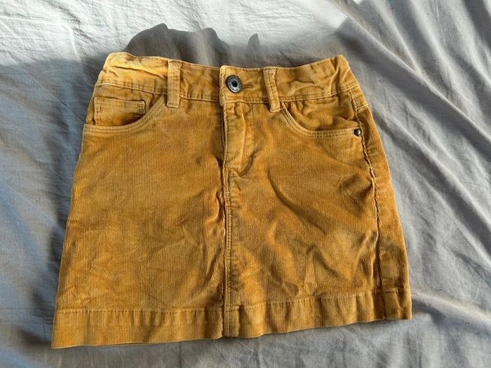 Jupe velours côtelé jaune moutard 5 ans okaidi