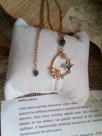 Collier lapis lazuli oiseau zircon