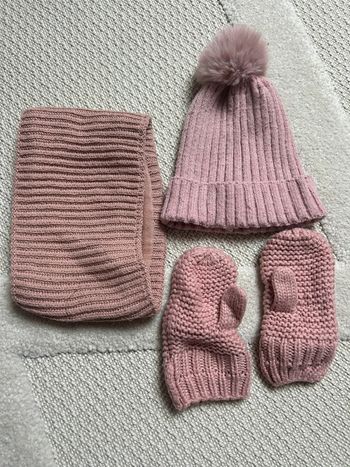 Ensemble cache cou bonnet moufles