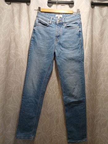 Jean BZB Taille 32 coupe straight