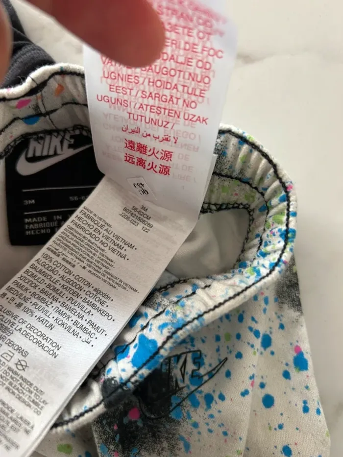 Ensemble Nike taille 3 mois - photo numéro 5
