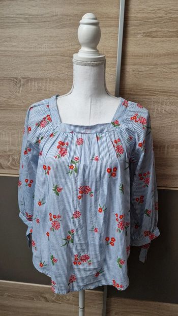 Blouse manches 3/4.