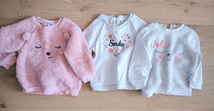 Lot de pulls 18 mois - photo numéro 2