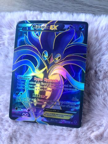 Carte Pokémon rare hologr