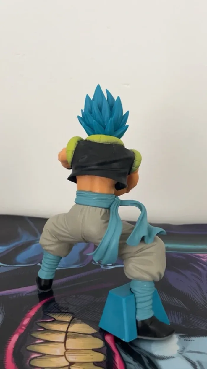 Dragon Ball Z : Gogeta Super Saiyan Blue - photo numéro 3