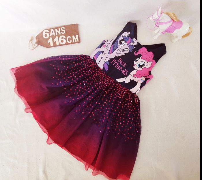 Magnifique robe 👸 tulle et sequins, little poney, H&M, 6ans
