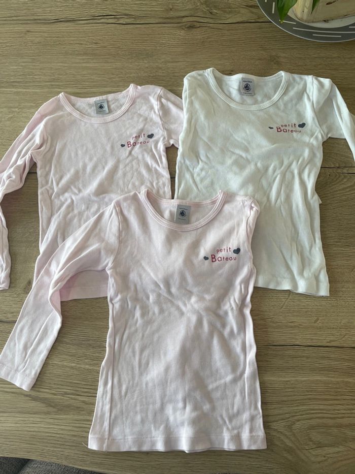 Lot 3 t-shirts manches longues Petit Bateau