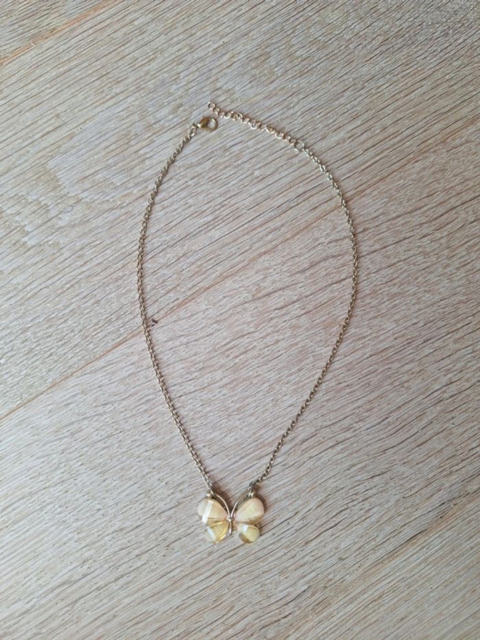 Collier papillon enfant