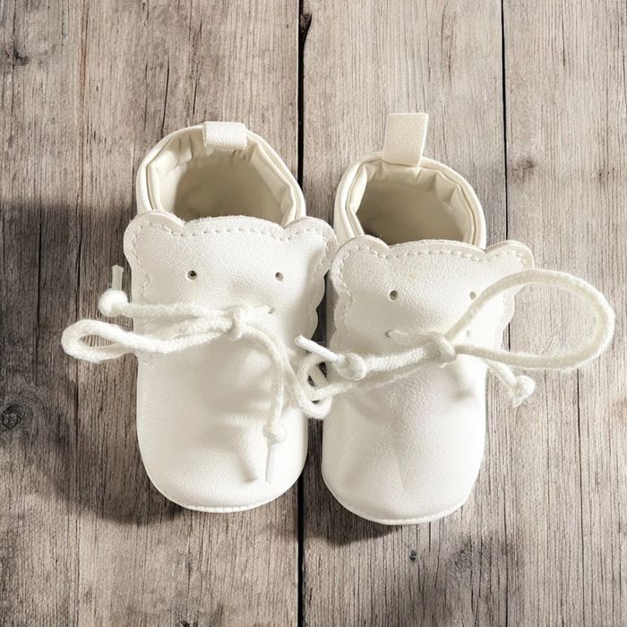 Chaussure bébé taille 17