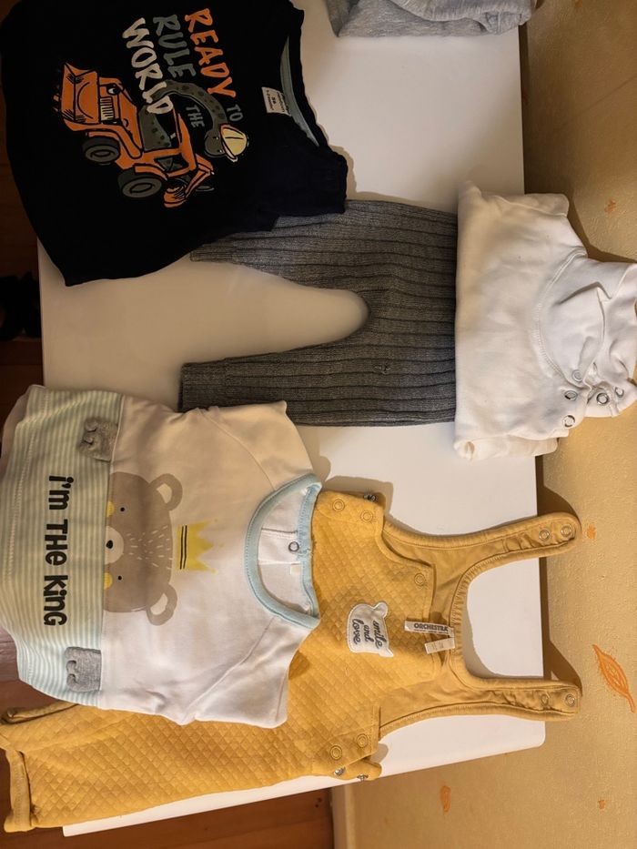 Bébé 1mois - photo numéro 2